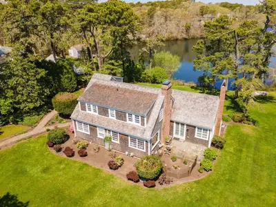 8 Skinequit Lane, Harwich MA