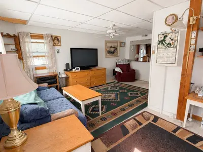 19 Perkins Avenue, Oak Bluffs MA — view 3