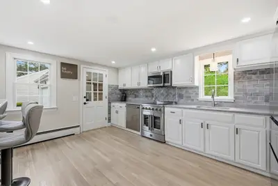 14 Ahab, Yarmouth MA — view 5