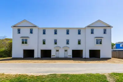 10 Harrison Avenue, Unit 1