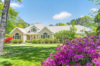 382 Falmouth Woods Road, Falmouth MA — view 2