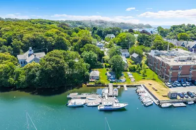 14 School Street, Falmouth MA — view 2