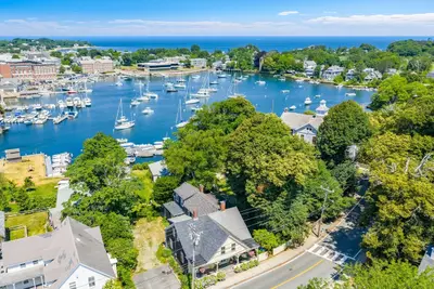 14 School Street, Falmouth MA — view 3