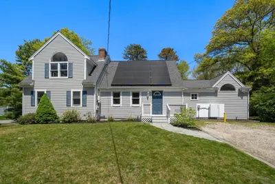 302 Ames Way, Barnstable MA — view 2
