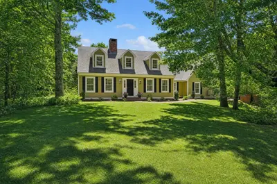 44 Tiffany Drive, Oak Bluffs MA