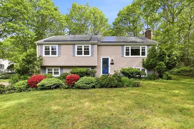 17 Briggs Avenue