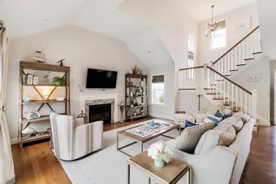 23 Cottage Lane, Mashpee MA — view 2