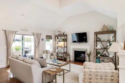 23 Cottage Lane, Mashpee MA — view 3