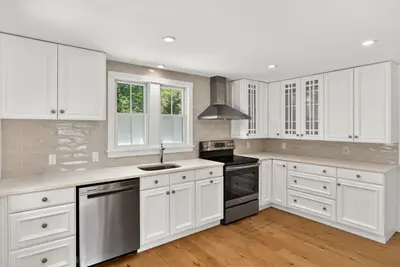 16 Maple Road, Barnstable MA — view 5