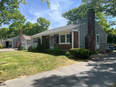 90 Castlewood Circle, Barnstable MA — view 2