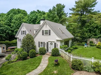 156 East Bay Road
