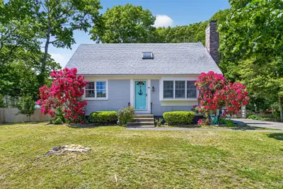 14 Heritage Circle