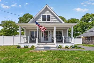 245 Edgewater Drive East