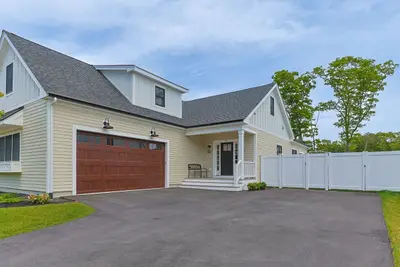 17 Josiah Path, Falmouth MA — view 2