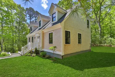 41 Little John Road, Falmouth MA — view 3