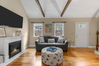195 Knotty Pine Lane, Barnstable MA — view 5