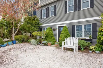 73 Pimlico Pond