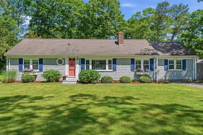 12 Walnut Street, Yarmouth MA — view 2