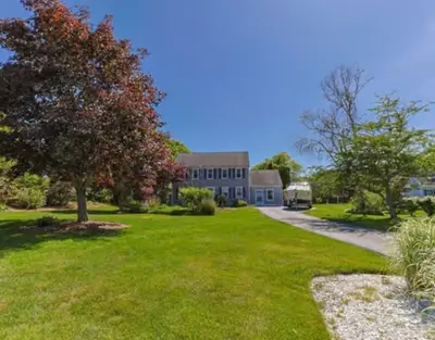 30 Sheffield Place, Mashpee MA — view 2