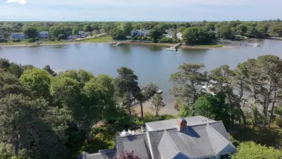 17 Cove Lane
