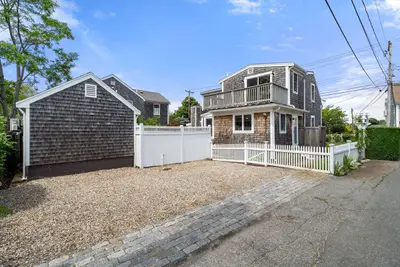44 Pleasant Street, Provincetown MA — view 3