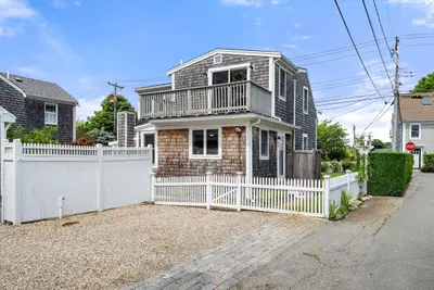 44 Pleasant Street, Provincetown MA — view 4