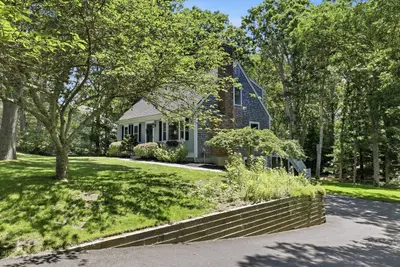 10 Checkerberry Lane