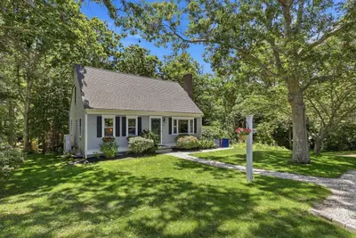 10 Checkerberry Lane, Sandwich MA — view 2