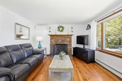 10 Checkerberry Lane, Sandwich MA — view 4