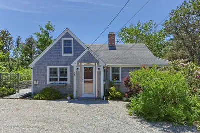 78 Shore Road