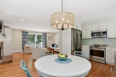 8 Emerald Way, Sandwich MA — view 4