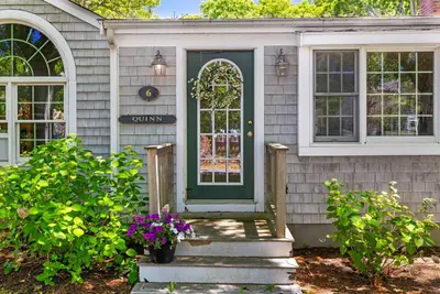 6 Parkwood Court, Yarmouth MA — view 5
