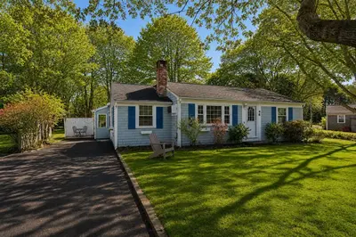 46 Pawkannawkut Drive, Yarmouth MA — view 2
