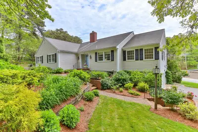 240 Riverview Drive