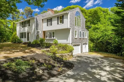 8 Winstons Path, Dennis MA — view 2