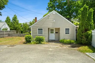 47 Little Rock Avenue, Falmouth MA — view 3