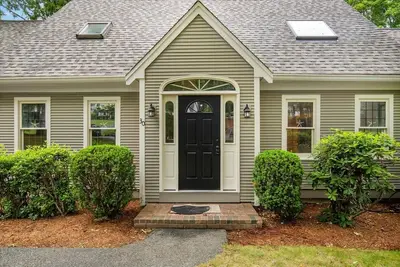 30 Currycomb Circle, Barnstable MA — view 3