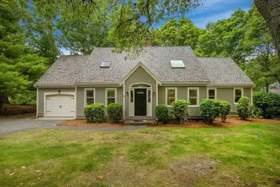 30 Currycomb Circle, Barnstable MA — view 4