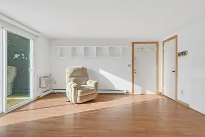 18 Cobb Avenue, Unit 18, Yarmouth MA — view 5