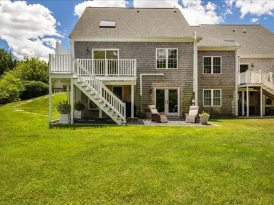 11 Stratford Ridge, Unit 11, Mashpee MA — view 2