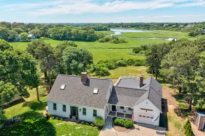 26 Hardings Beach Road, Chatham MA — view 3