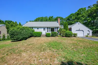 295 Westwind Circle, Barnstable MA — view 2
