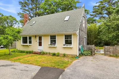 70 Quinaquisset Avenue