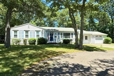 205 High Bank Road, Yarmouth MA