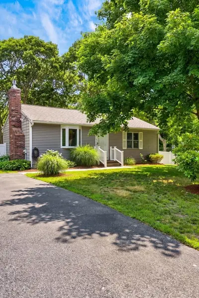 545 Lincoln Road Extension, Barnstable MA — view 2