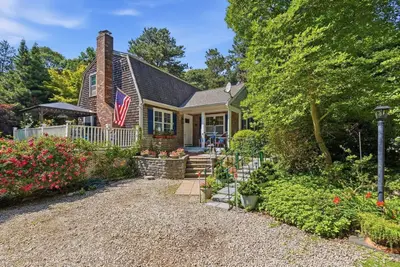 25 Muskegat Road