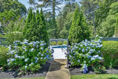 40 Hidden Cove Road, Oak Bluffs MA — view 3