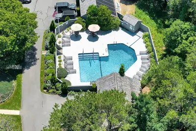40 Hidden Cove Road, Oak Bluffs MA — view 5