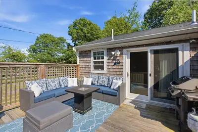 15 Commercial Street, Yarmouth MA — view 3