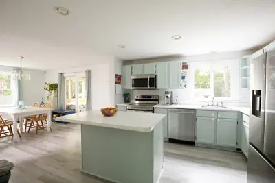 95 Rockville Avenue, Falmouth MA — view 5